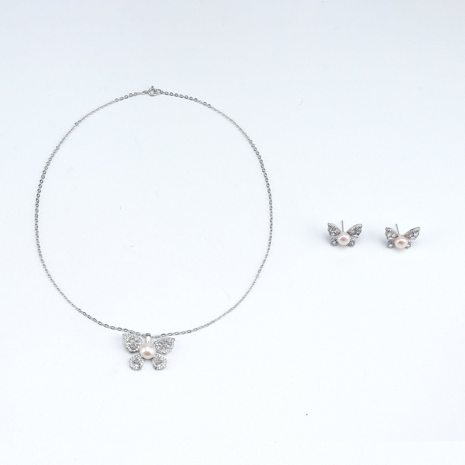 Natural freshwater white pearl butterfly pendant earring set, fashionable pearl set suitable for women