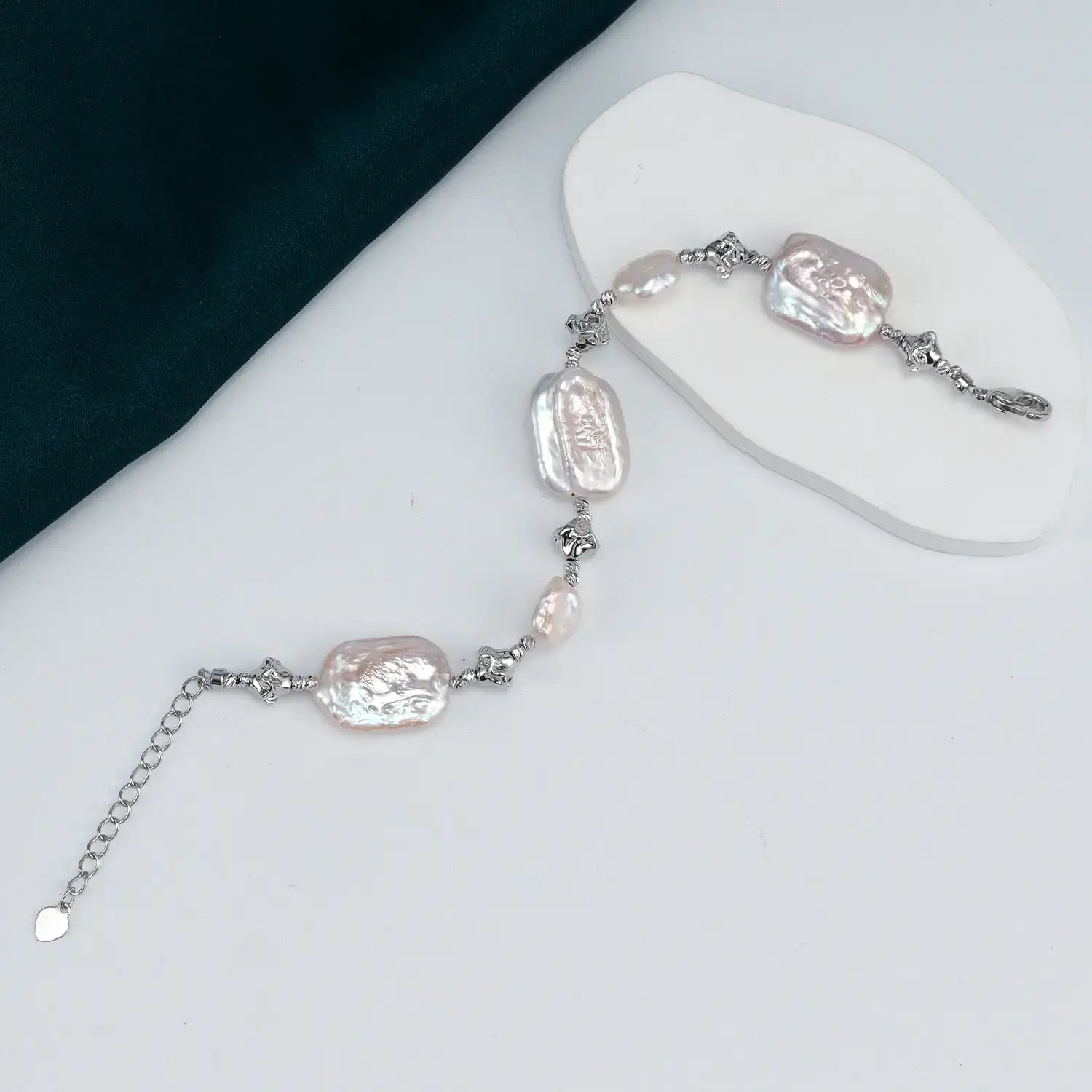 2026 Luxury Freshwater Baroque Shape Bracelet for Women White Pearl Beaded with Special Buckle Design Niche Jewelry Wholesale