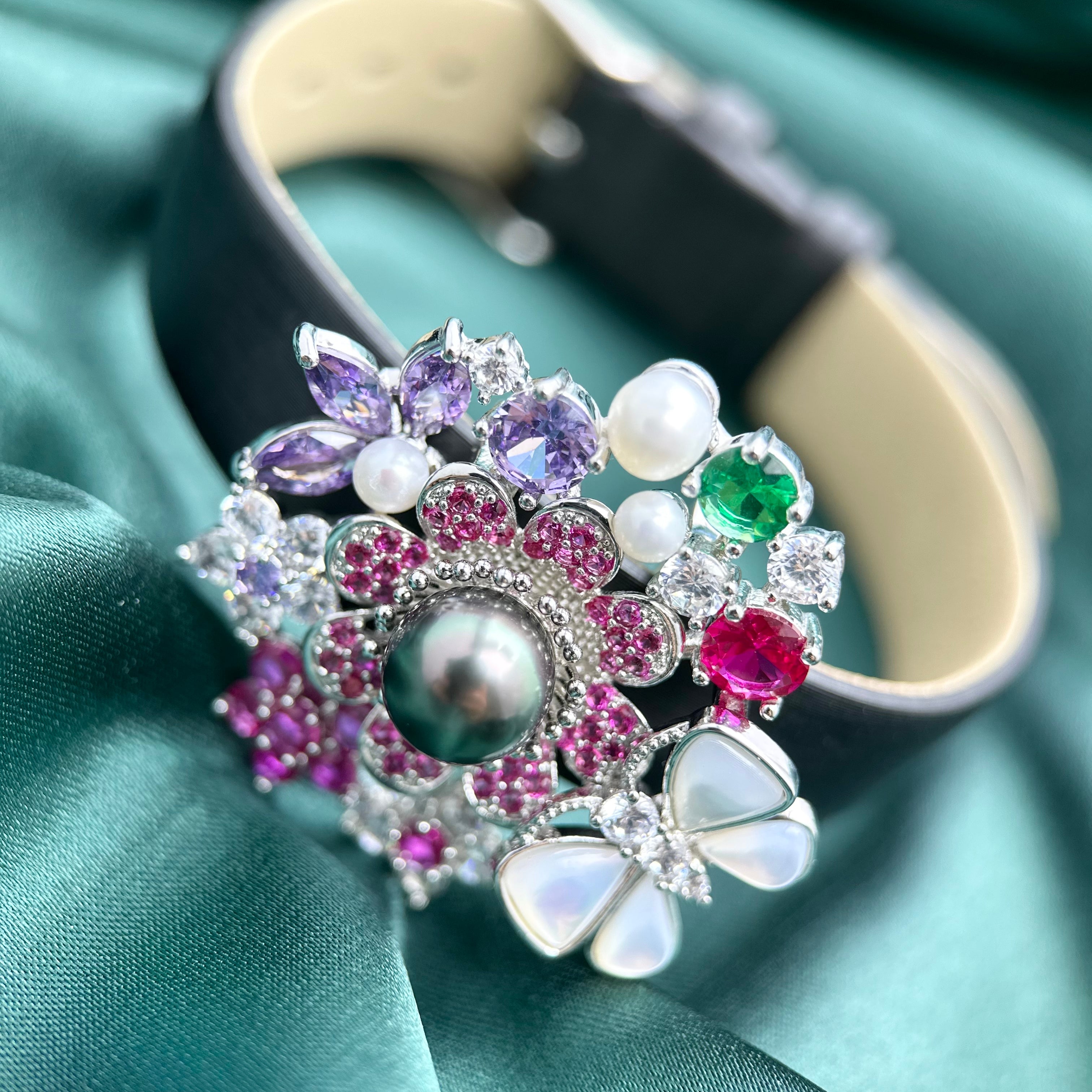 High quality Natural seawater Tahiti brooch bracelet, Fashionable high-end pearl brooch bracelet dual-use for women