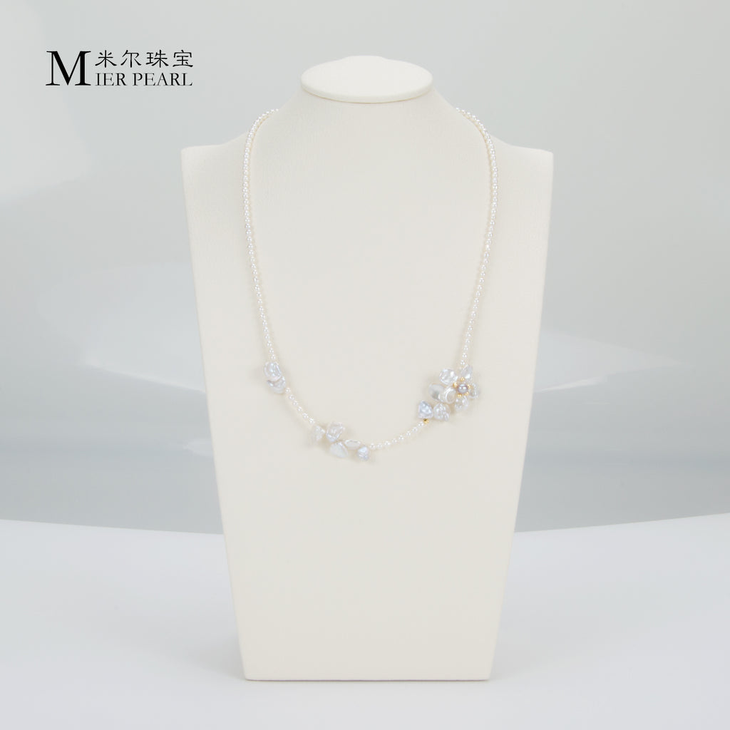 Favourite Natural Freshwater Rice Shaped Pearl Full Bead Necklace with Petals Baroque Pearl Fashion Necklace for Women
