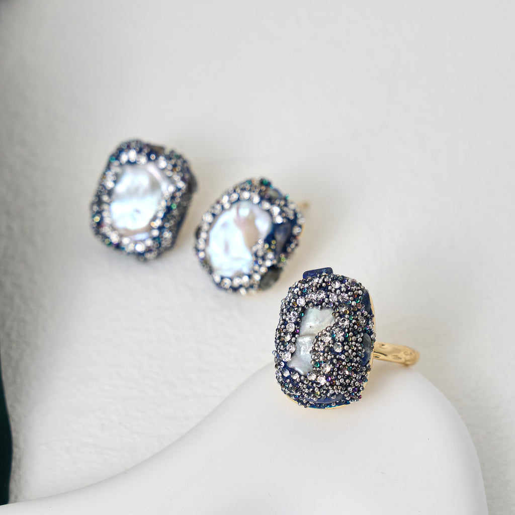 Fashionable natural freshwater white Baroque pearl gemstone earring ring set for women's jewelry