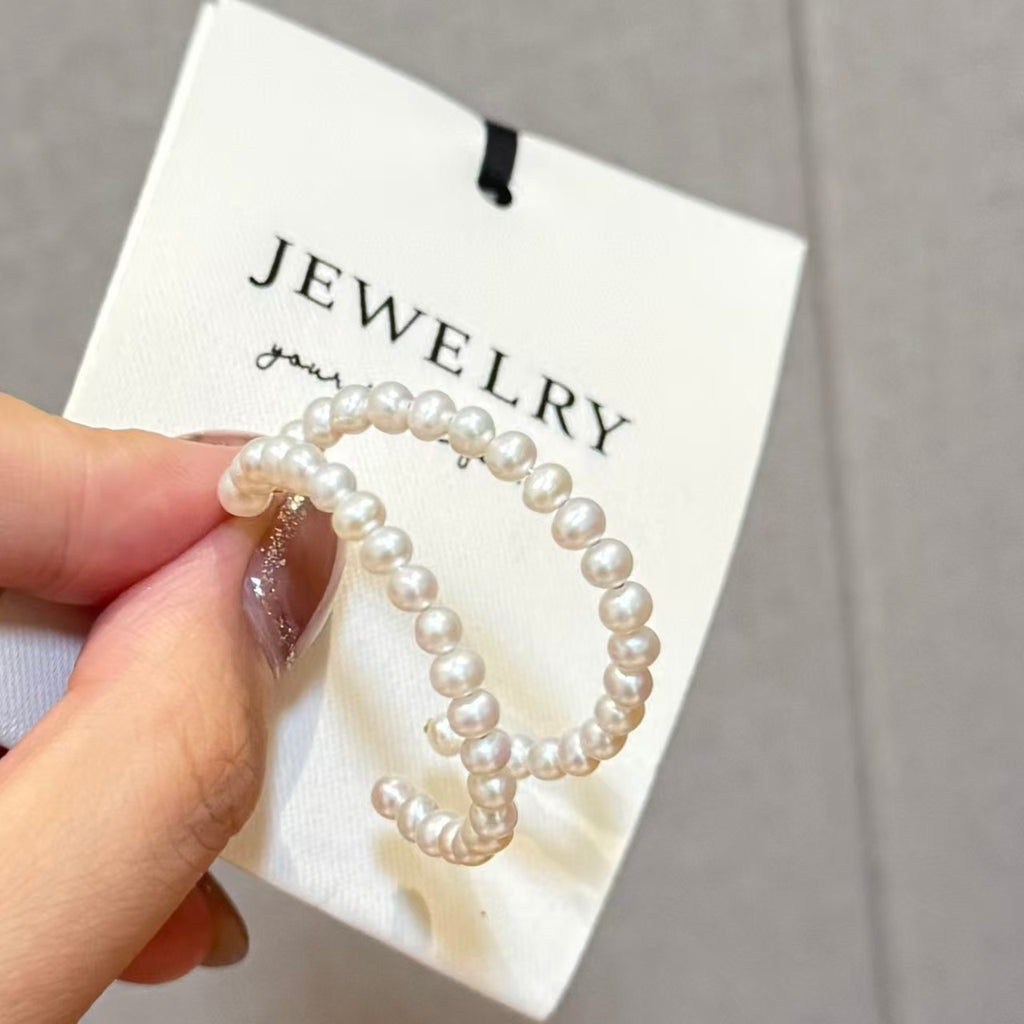Natural Freshwater white round pearl double C earrings, fashionable high-end pearl earrings for women