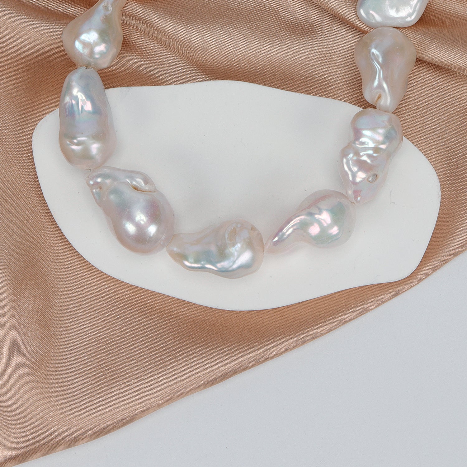 Good Quality Natural Freshwater white Irregular large Baroque Pearl bead Necklace, High-end pearl necklace for Women's jewelry
