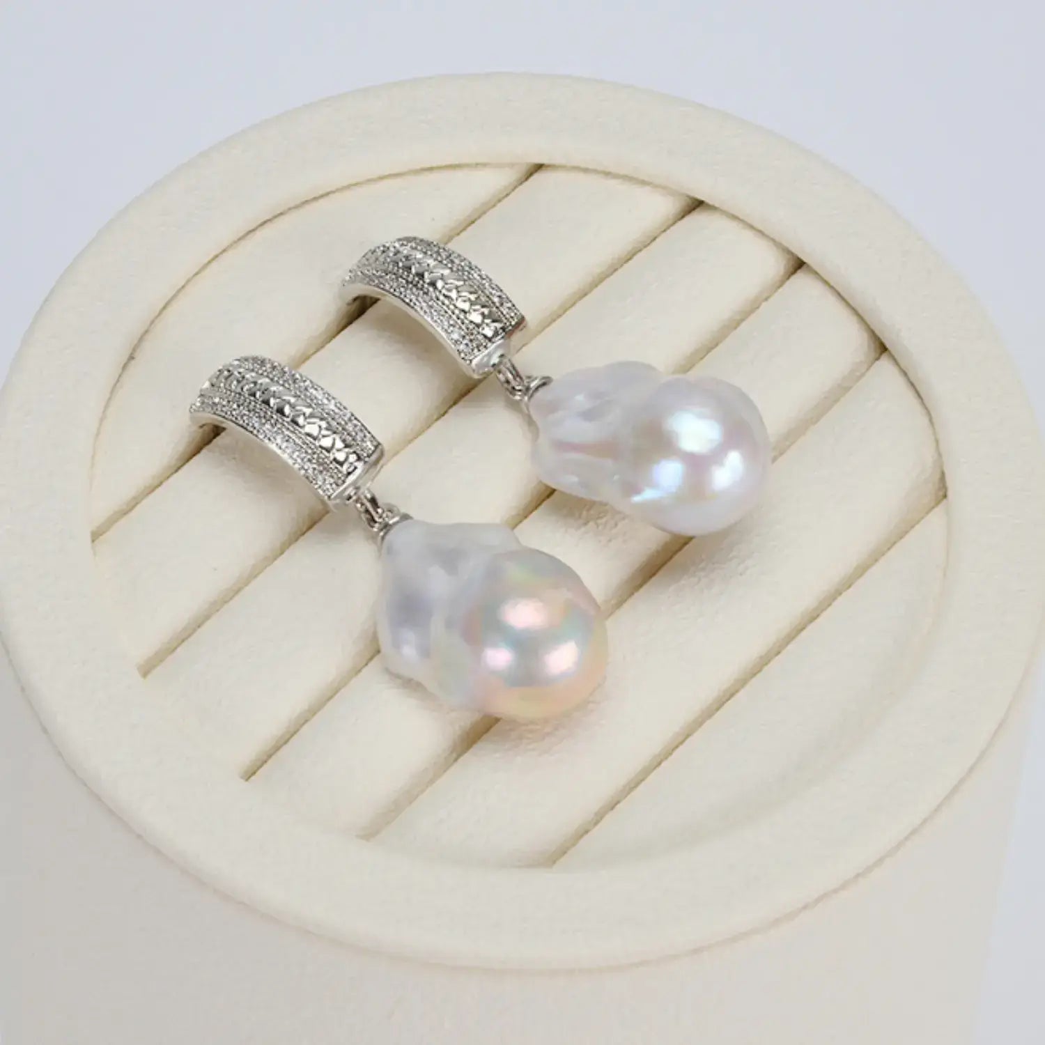 New Product Classical Style Earrings Natural Freshwater Baroque Pearl Earrings Gift for Girls