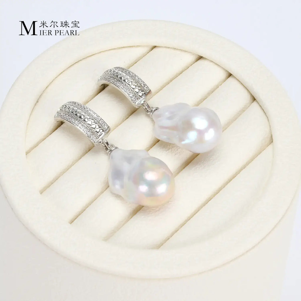 New Product Classical Style Earrings Natural Freshwater Baroque Pearl Earrings Gift for Girls