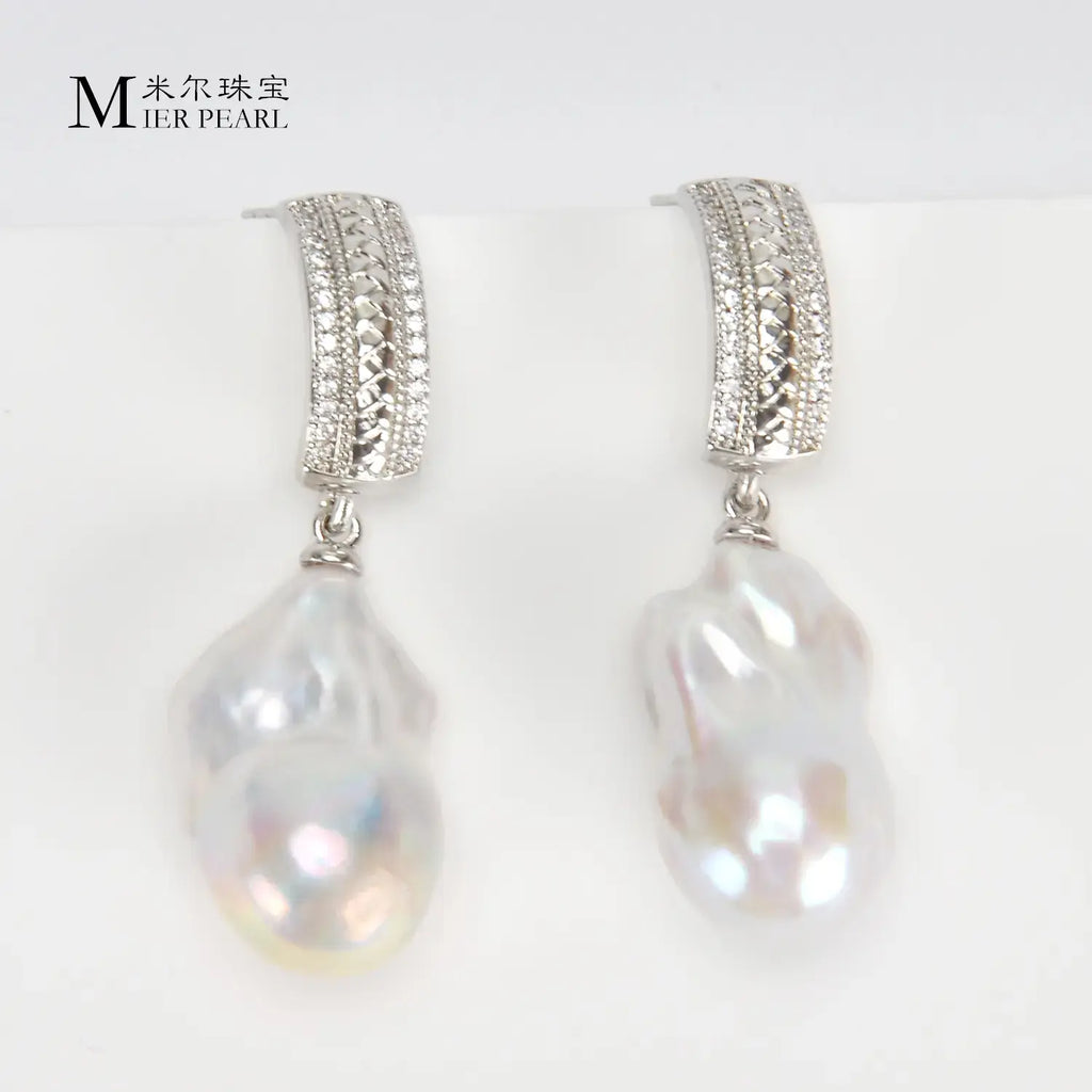 New Product Classical Style Earrings Natural Freshwater Baroque Pearl Earrings Gift for Girls