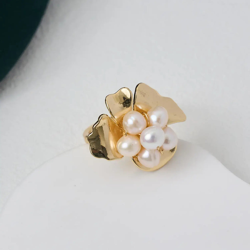 Hot Selling Freshwater pearl flower  Ring fashion vacation style flower  decoration trendy jewelry Ring