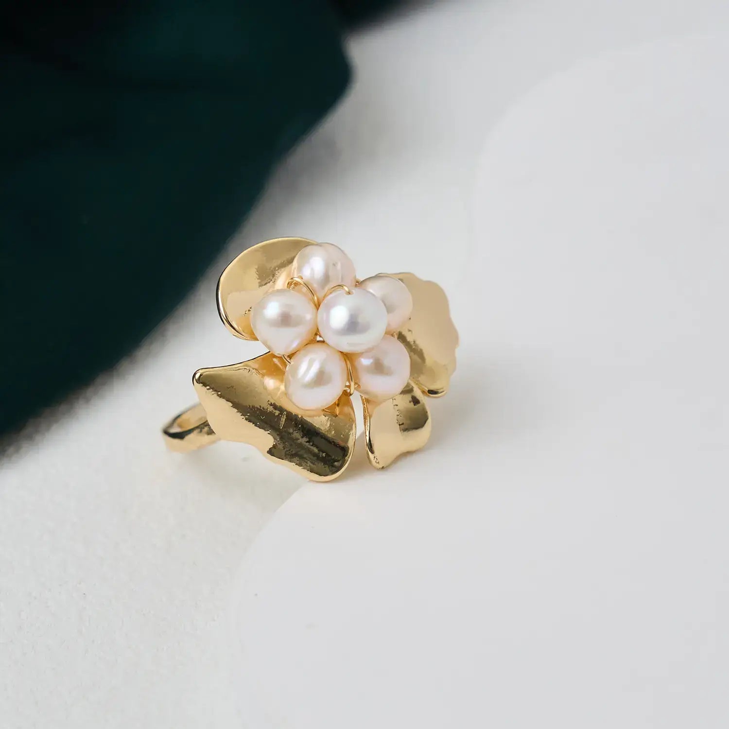 Hot Selling Freshwater pearl flower  Ring fashion vacation style flower  decoration trendy jewelry Ring