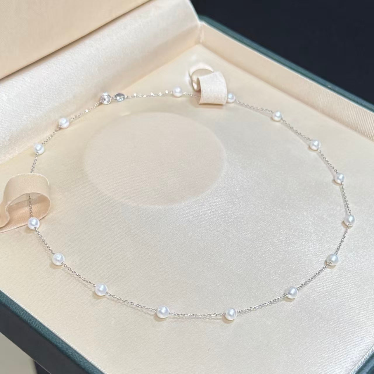 Hot selling Natural Freshwater white round pearl S925 silver starry sky necklace, Fashionable and versatile pearl necklace for women