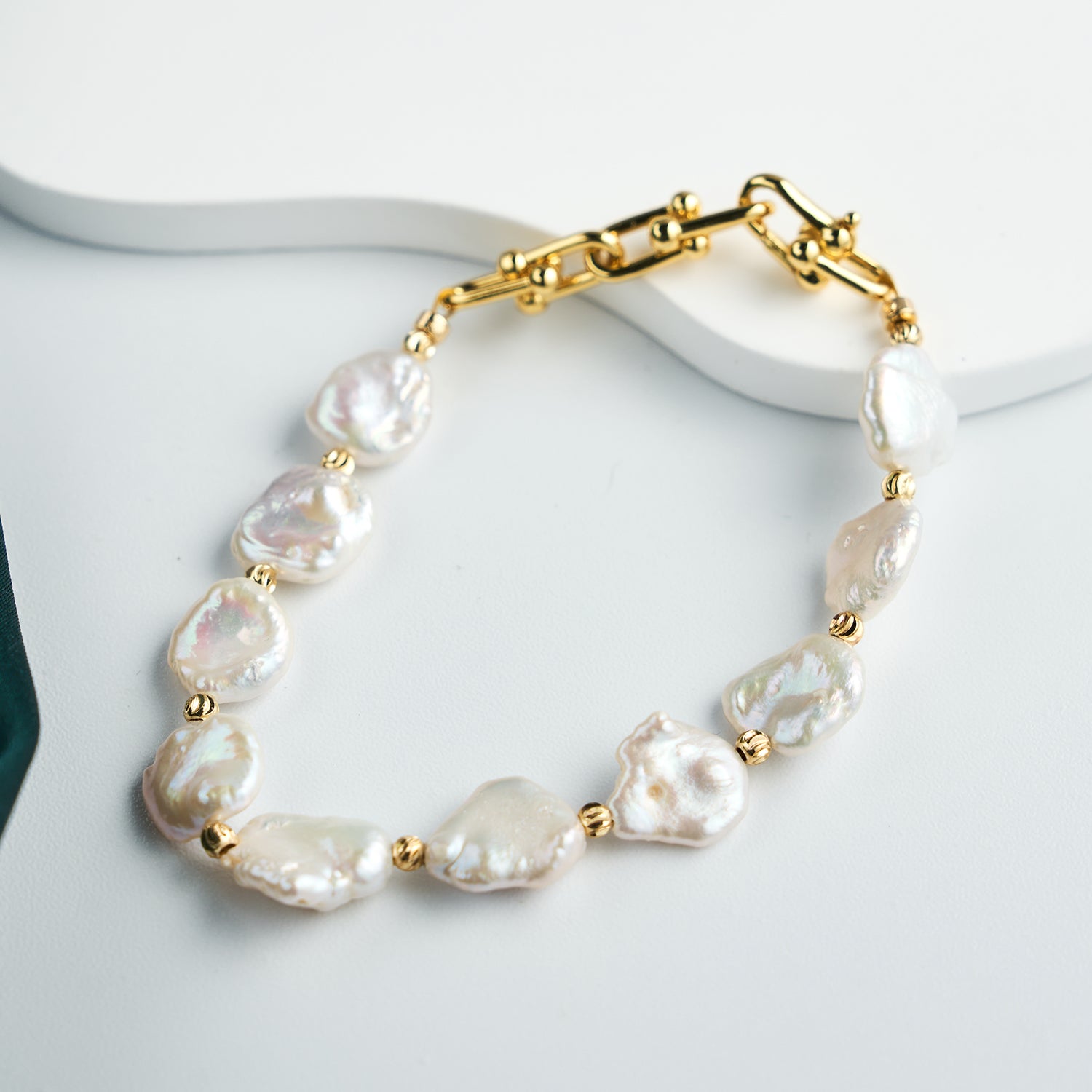 Fashion Baroque Pearl Chain Bracelet  Sweet Romantic Wedding Irregular Pearl Bracelet For Women Girls
