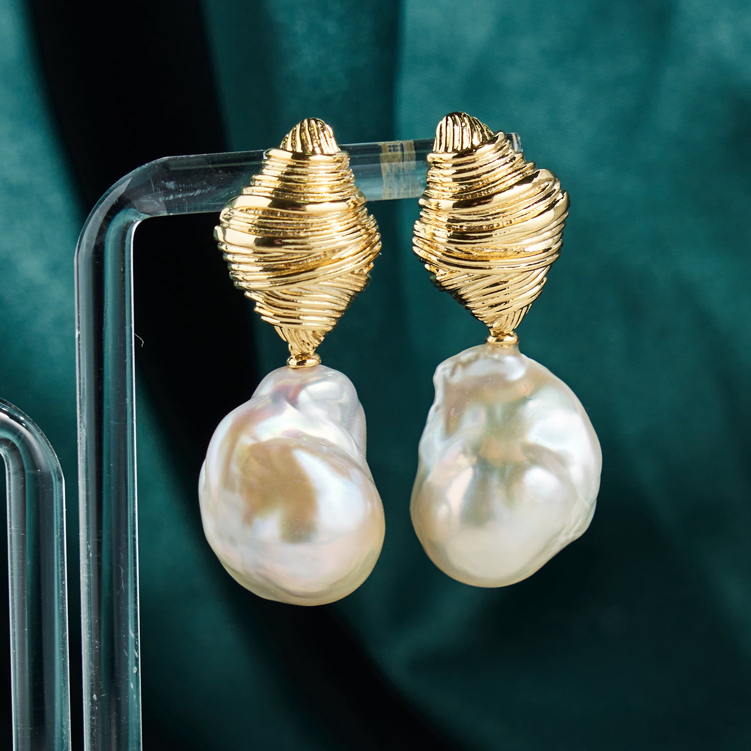 Promotional Freshwater White Pearl Earrings Large Baroque Pearl Earrings Women's Wedding Jewelry Set Gift Luxury Earrings